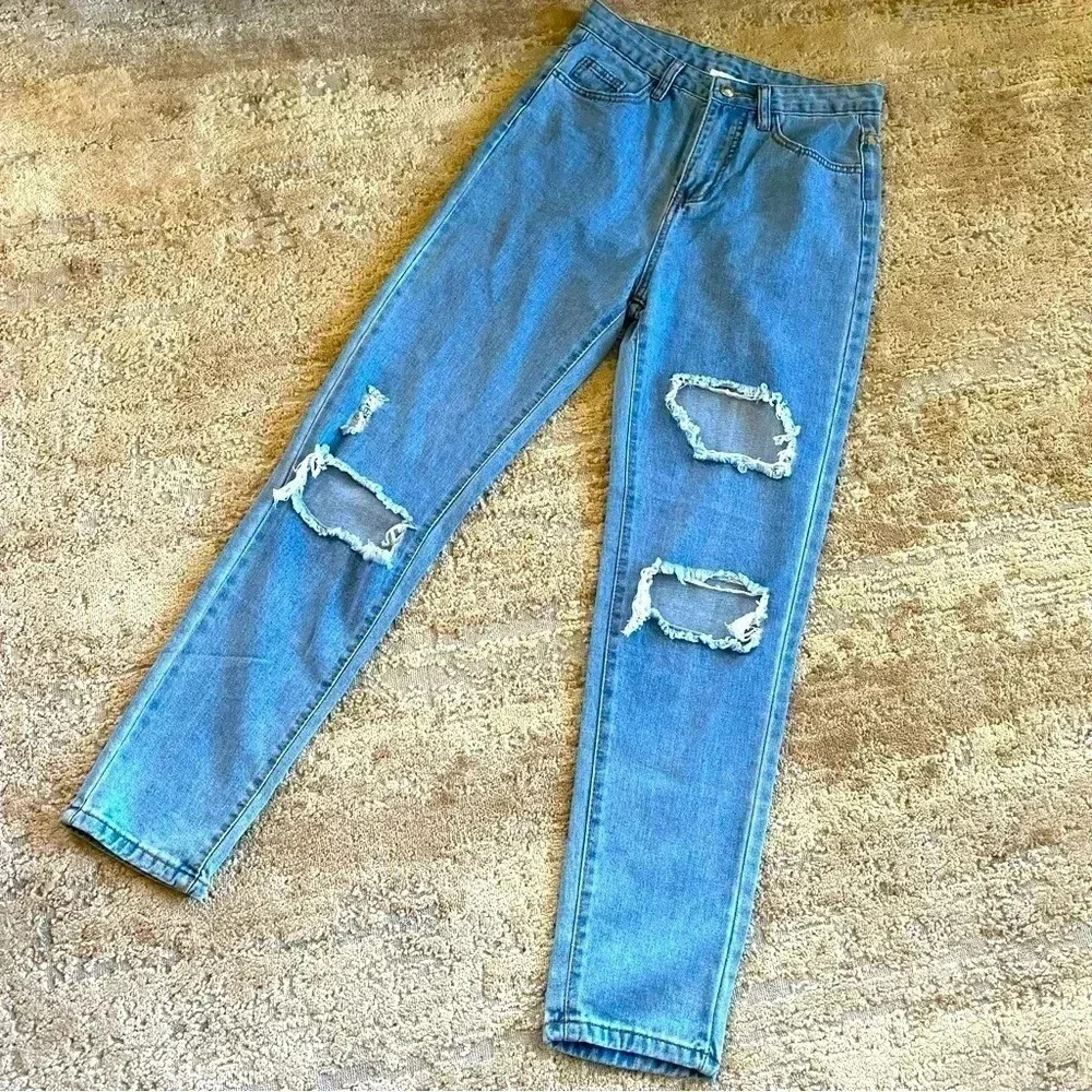 Princess Polly Vintage Inspired Distressed High Waisted Mom Jeans: Size 4